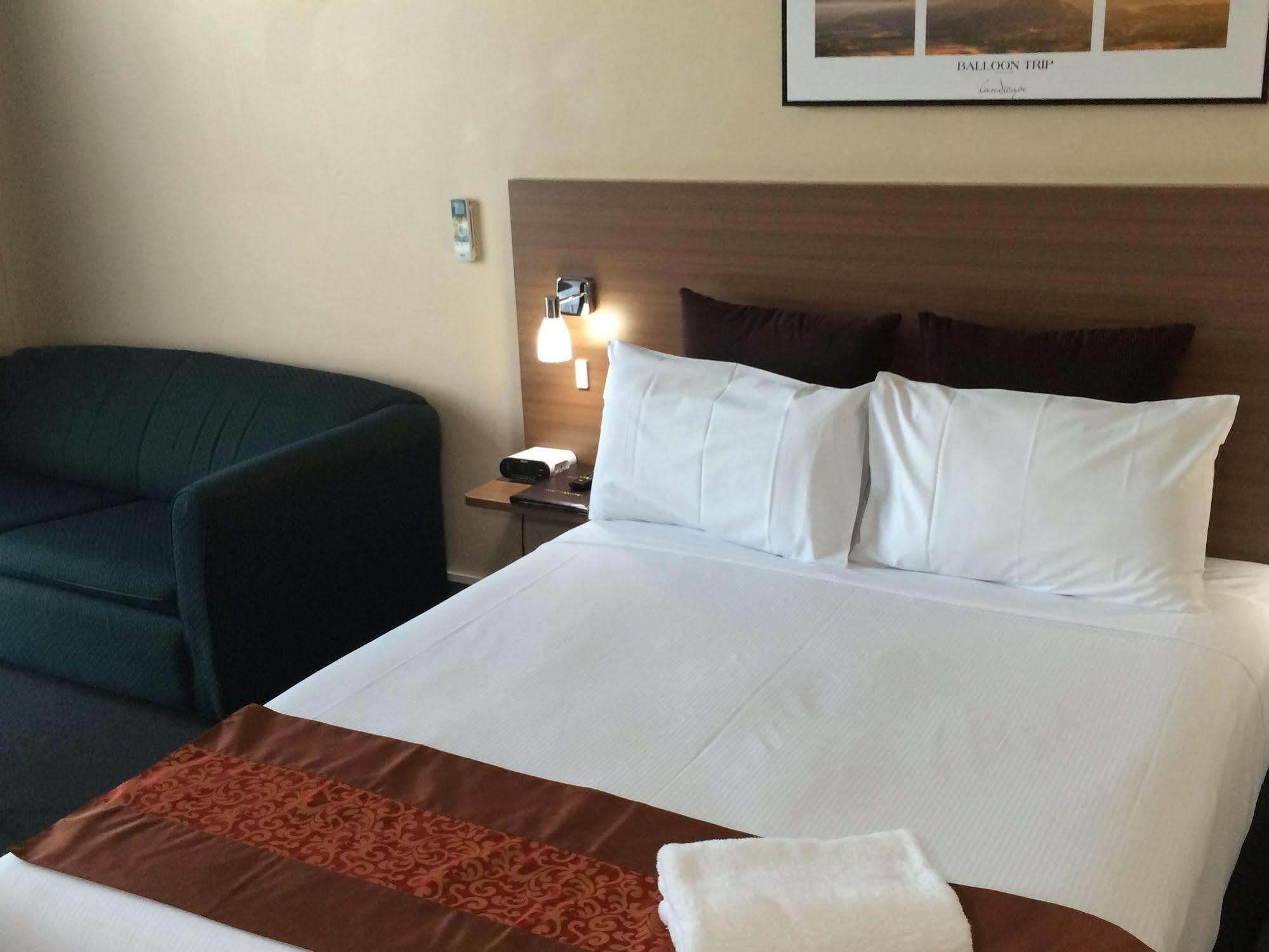 The Select Inn Ryde West Ryde Екстер'єр фото